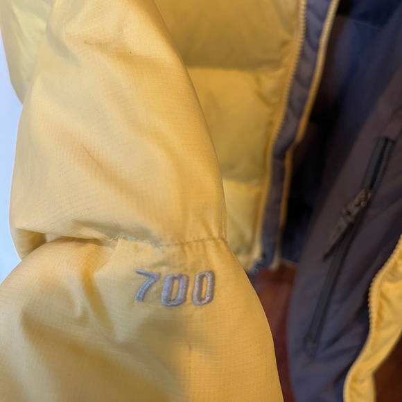 North Face 700 Puffer Jacket - Picture 3 of 4